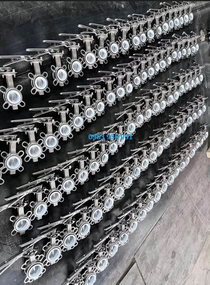 van bướm inox dn65 4