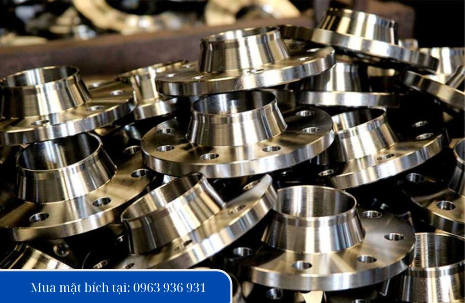 Ưu Điểm Của Mặt Bích Inox So Với Vật Liệu Khác